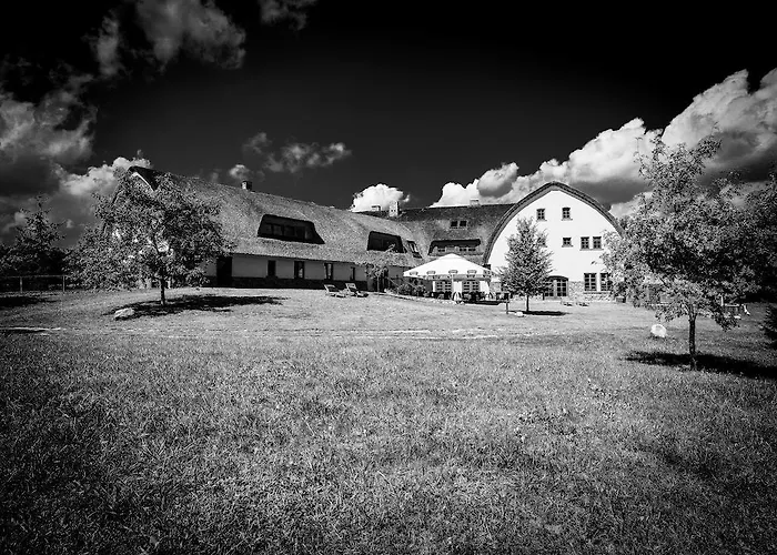 Hot_Elarnia Hotel & Spa